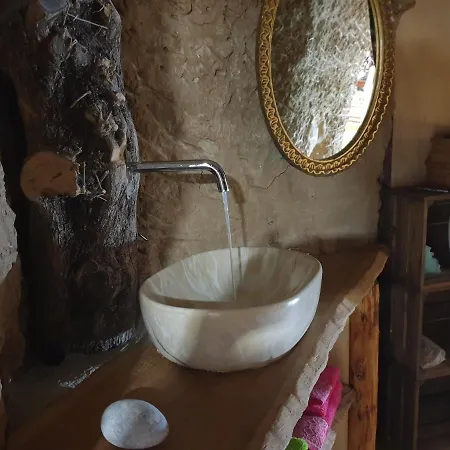 Creatively Designed Cavehouse With Jacuzzi