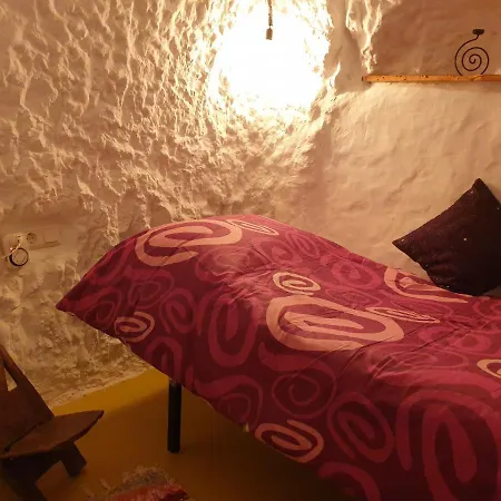 Creatively Designed Cavehouse With Jacuzzi Gorafe